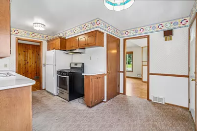 8438 Park Avenue S, Bloomington, MN 55420 - Photo 12
