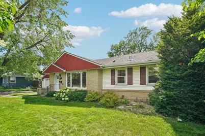 8438 Park Avenue S, Bloomington, MN 55420 - Photo 4