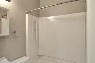 910 7th St N, Fargo, ND 58102 - Photo 14