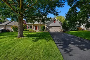 1860 Spinaker Dr, Woodbury, MN 55125 - Photo 1