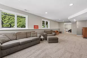 1860 Spinaker Dr, Woodbury, MN 55125 - Photo 6