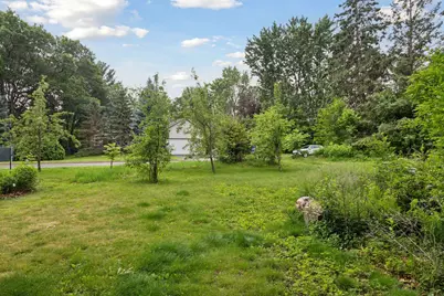 2705 Hillview Road, Mounds View, MN 55112 - Photo 4