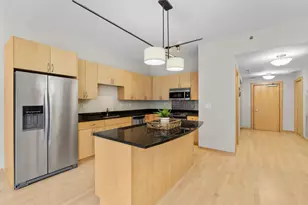 215 10th Ave S, Minneapolis, MN 55415 - Photo 10