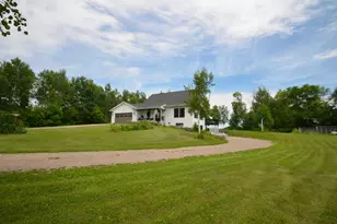 28615 Quail Rd, Shafer, MN 55074 - Photo 10