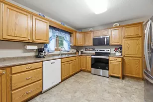 413 Orchard View Dr, La Crescent, MN 55947 - Photo 6