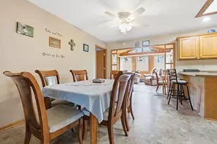 413 Orchard View Dr, La Crescent, MN 55947 - Photo 4