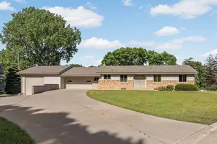 112 Mayo Dr, Burnsville, MN 55337 - Photo 1