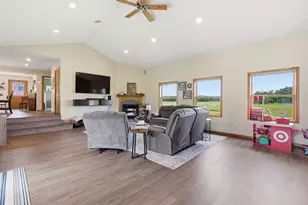 512 State St, Oslo, MN 56744 - Photo 4