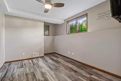 800 Fox Court, Chanhassen, MN 55317 - Photo 56