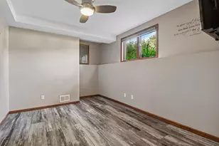 800 Fox Ct, Chanhassen, MN 55317 - Photo 56