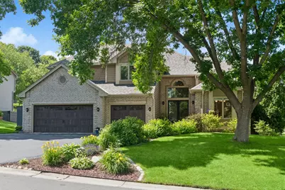 800 Fox Court, Chanhassen, MN 55317 - Photo 8