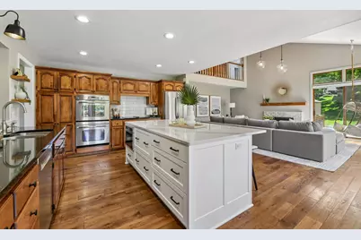 800 Fox Court, Chanhassen, MN 55317 - Photo 28
