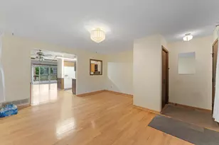 557 Cheri Ln NE, Fridley, MN 55421 - Photo 14