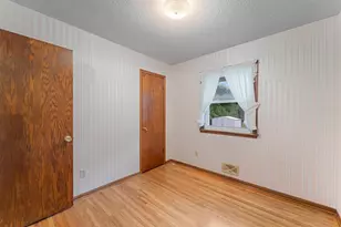 557 Cheri Ln NE, Fridley, MN 55421 - Photo 22