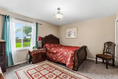 17762 S Shore Lane W, Eden Prairie, MN 55346 - Photo 6