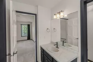 5501 Golfview Ave N, Oakdale, MN 55128 - Photo 22