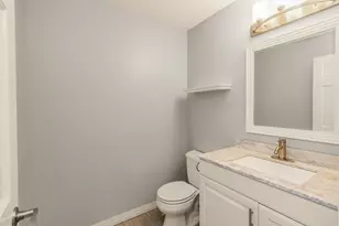 5501 Golfview Ave N, Oakdale, MN 55128 - Photo 18