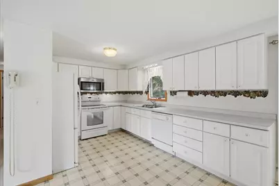 75 90th Avenue #D, Clayton, WI 54004 - Photo 6