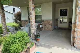 5326 Sand Bunker St, Saint Cloud, MN 56304 - Photo 2
