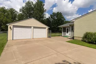 1957 Payne Ave, Maplewood, MN 55117 - Photo 32