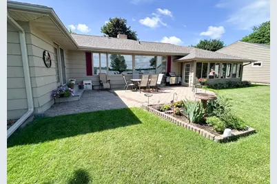1010 S Shore Drive, Worthington, MN 56187 - Photo 4