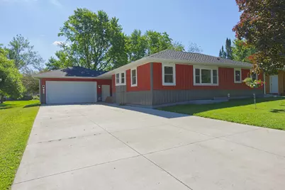 704 11th Avenue, Howard Lake, MN 55349 - Photo 1