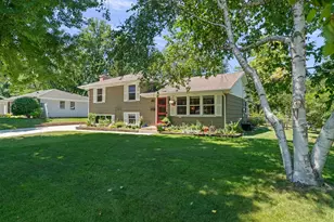 11308 France Ave S, Bloomington, MN 55431 - Photo 2