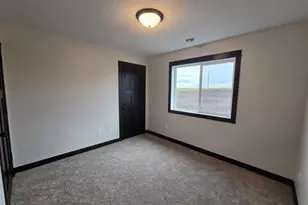 321 Falcon Run, Eagle Lake, MN 56024 - Photo 14