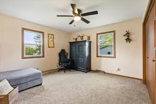 912 10th St, Gaylord, MN 55334 - Photo 6