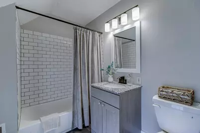 2954 Queen Avenue N, Minneapolis, MN 55411 - Photo 26