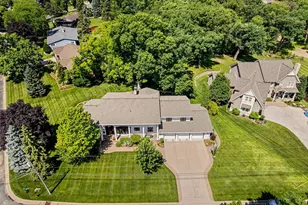 6716 W Shore Dr, Edina, MN 55435 - Photo 8