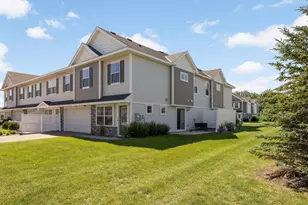 4790 Equine Trl, Woodbury, MN 55129 - Photo 2