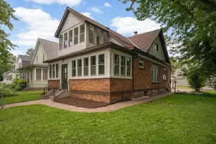 813 Blair Ave, Saint Paul, MN 55104 - Photo 1