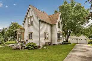 605 University Ave, Spring Valley, MN 55975 - Photo 1