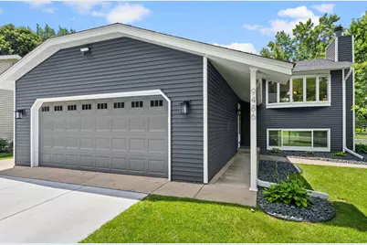 9486 Van Buren Street NE, Blaine, MN 55434 - Photo 10
