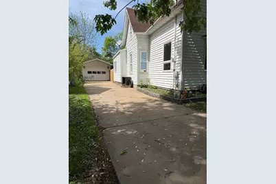 106 W 5th Street, Cochrane, WI 54622 - Photo 2