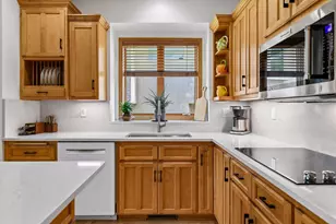 8732 Wedgemere Dr, Victoria, MN 55386 - Photo 8