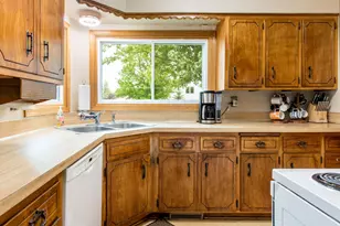 515 15th Ave W, Alexandria, MN 56308 - Photo 6