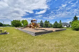 309 43rd Ave S, Moorhead, MN 56560 - Photo 88