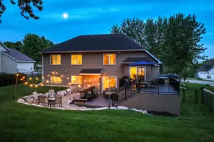 1104 Falls Curve, Chaska, MN 55318 - Photo 56