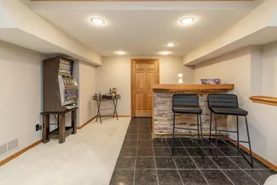 1104 Falls Curve, Chaska, MN 55318 - Photo 40