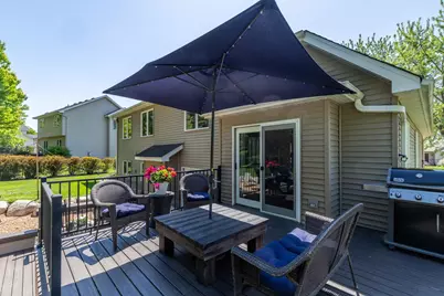 1104 Falls Curve, Chaska, MN 55318 - Photo 48