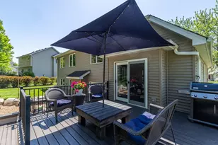 1104 Falls Curve, Chaska, MN 55318 - Photo 48