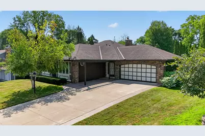 21 Carriage Lane, Burnsville, MN 55306 - Photo 2