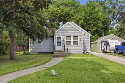 1614 5th Street N, Fargo, ND 58102 - Photo 2