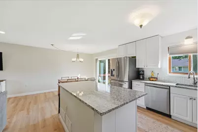 975 Savannah Road, Eagan, MN 55123 - Photo 10