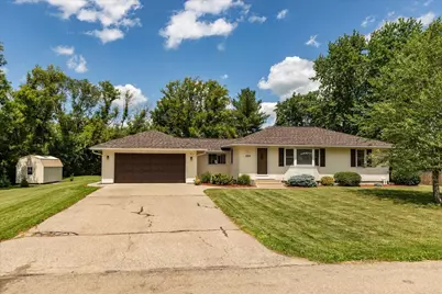 1305 25th Street SE, Rochester, MN 55904 - Photo 2
