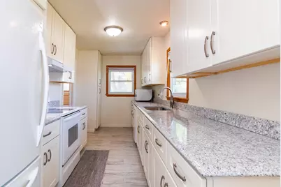 2843 Churchill Street, Roseville, MN 55113 - Photo 12