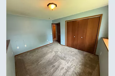445 Maryland Street NW, Hutchinson, MN 55350 - Photo 8