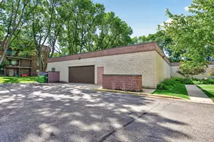240 Wentworth Ave W, West Saint Paul, MN 55118 - Photo 24